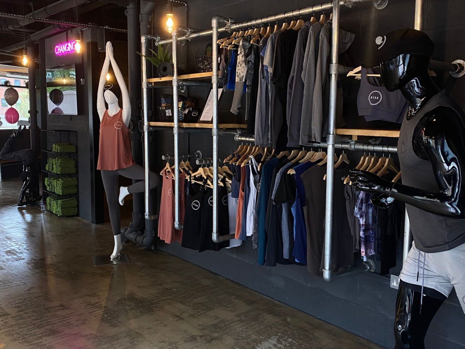 Inside R1SE Brook Place.