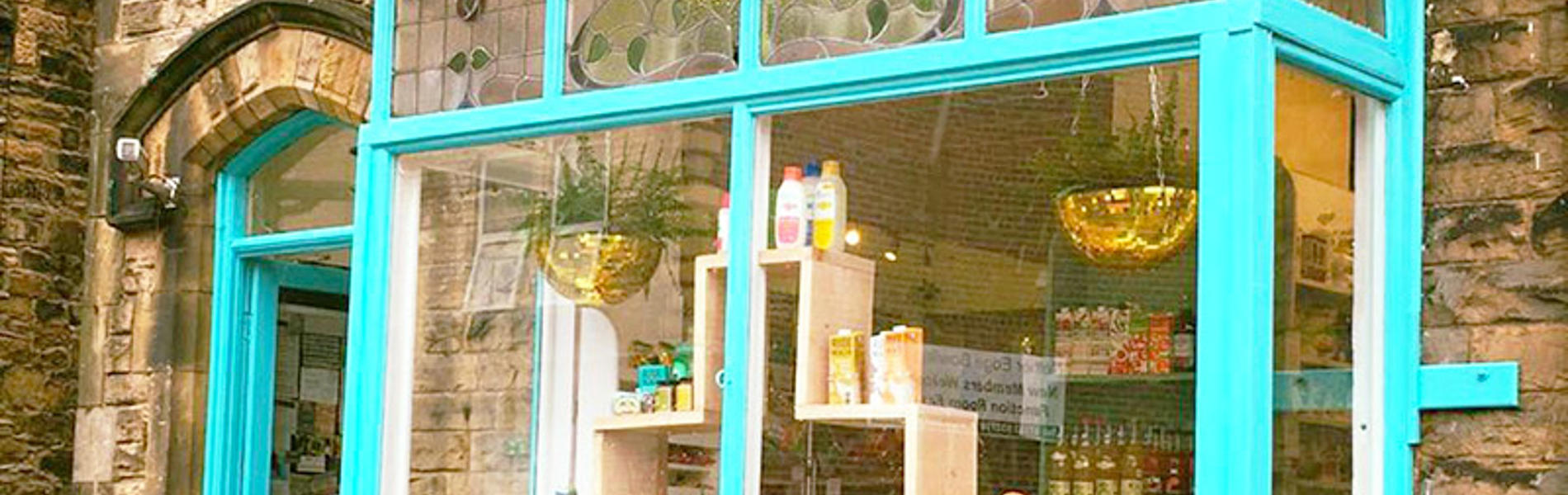 The exterior of Zeds Wholefoods.