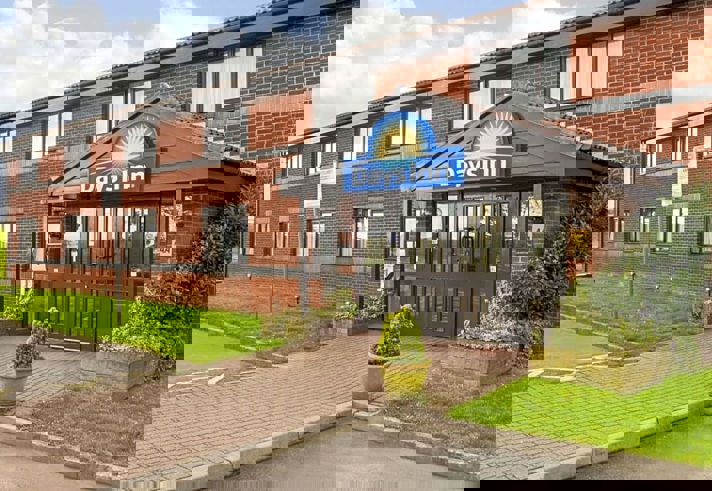 Exterior of Days Inn by Wyndham Sheffield showing the hotel building and entrance.