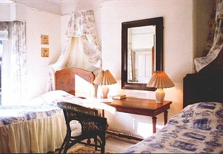 A bedroom at Hardwick House B&B.