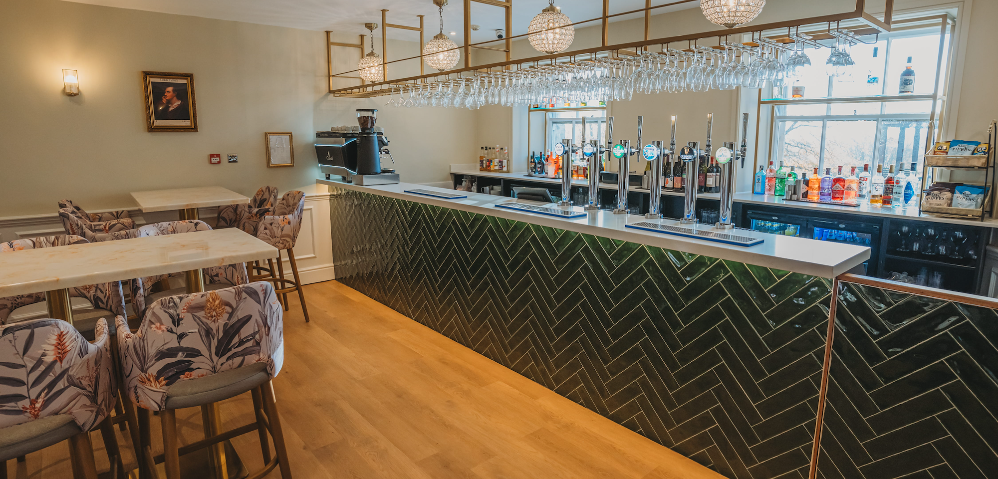 Byrons Lounge Bar 3